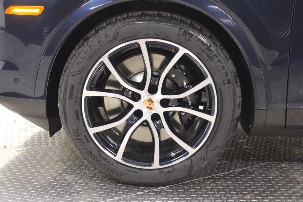new 2026 Porsche Cayenne car