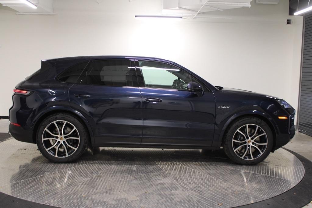 new 2026 Porsche Cayenne car