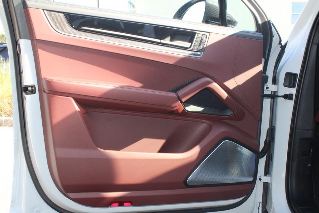 new 2026 Porsche Cayenne car