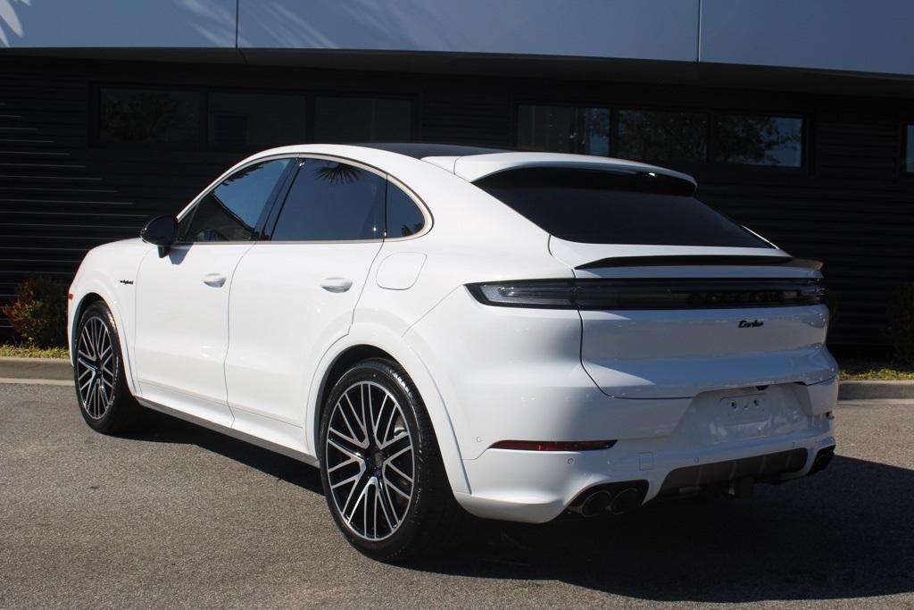 new 2026 Porsche Cayenne car