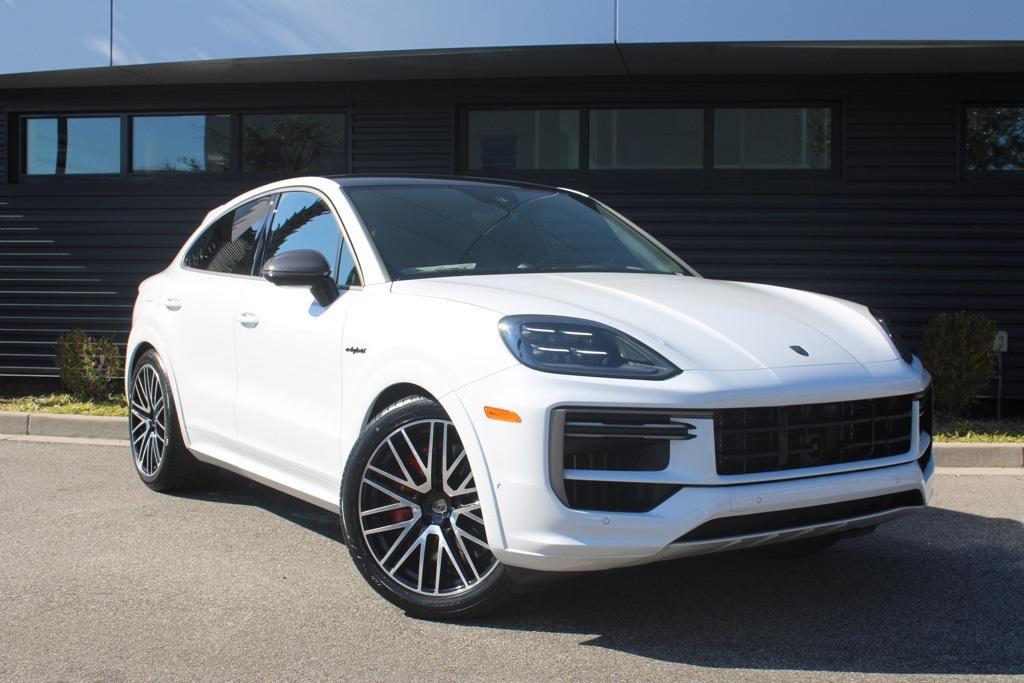 new 2026 Porsche Cayenne car