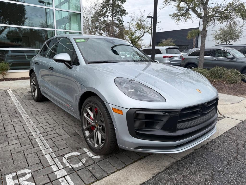 used 2023 Porsche Macan car