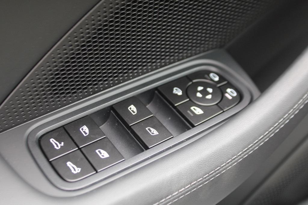 new 2025 Porsche Panamera car, priced at $139,325