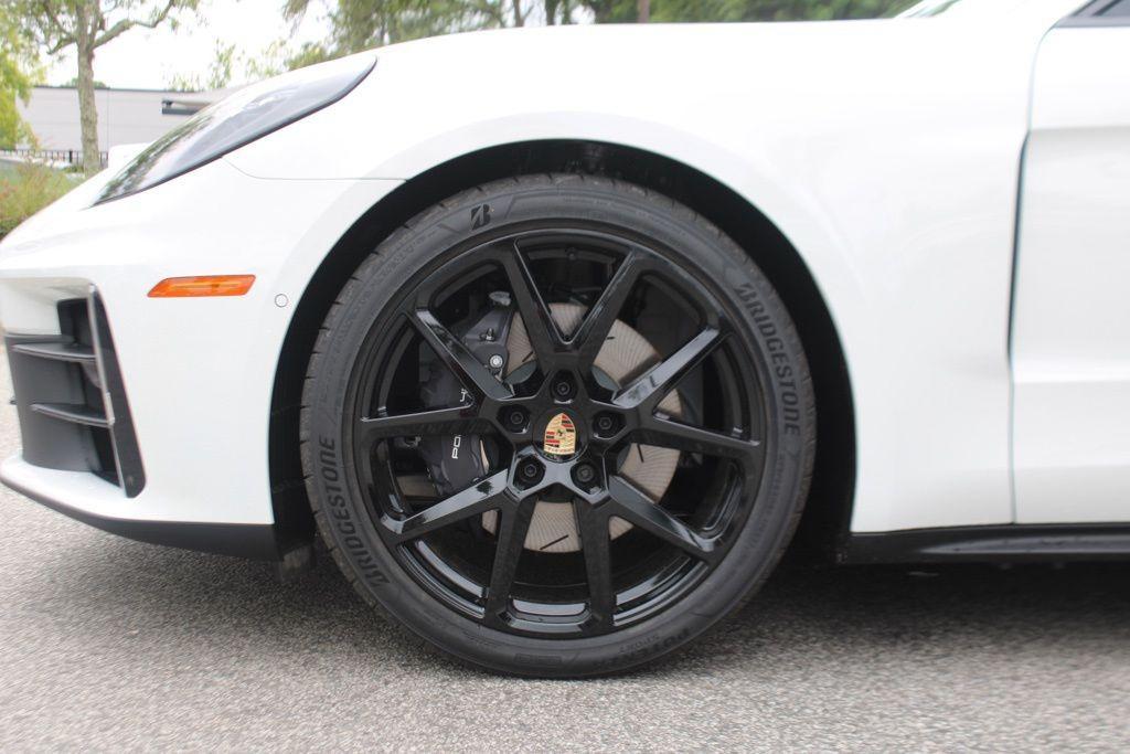 new 2025 Porsche Panamera car, priced at $139,325