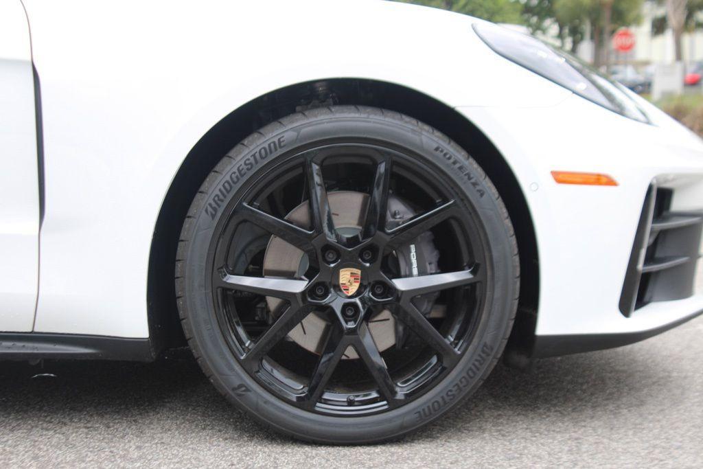 new 2025 Porsche Panamera car, priced at $139,325