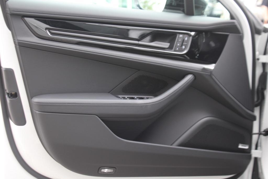 new 2025 Porsche Panamera car, priced at $139,325