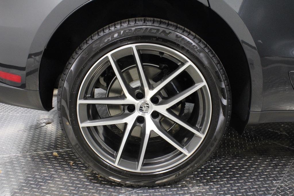 new 2026 Porsche Macan car