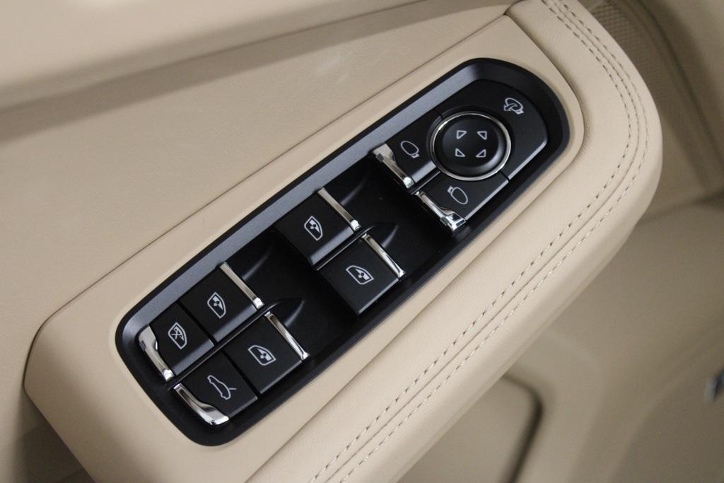 new 2026 Porsche Macan car