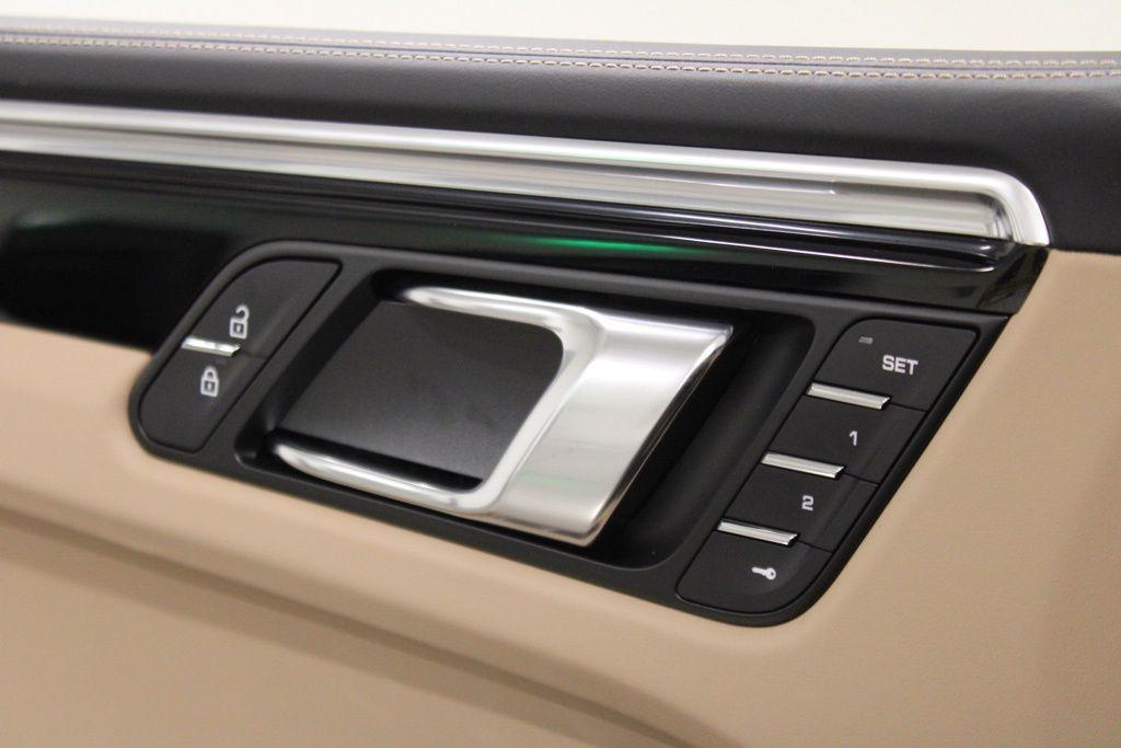new 2026 Porsche Macan car