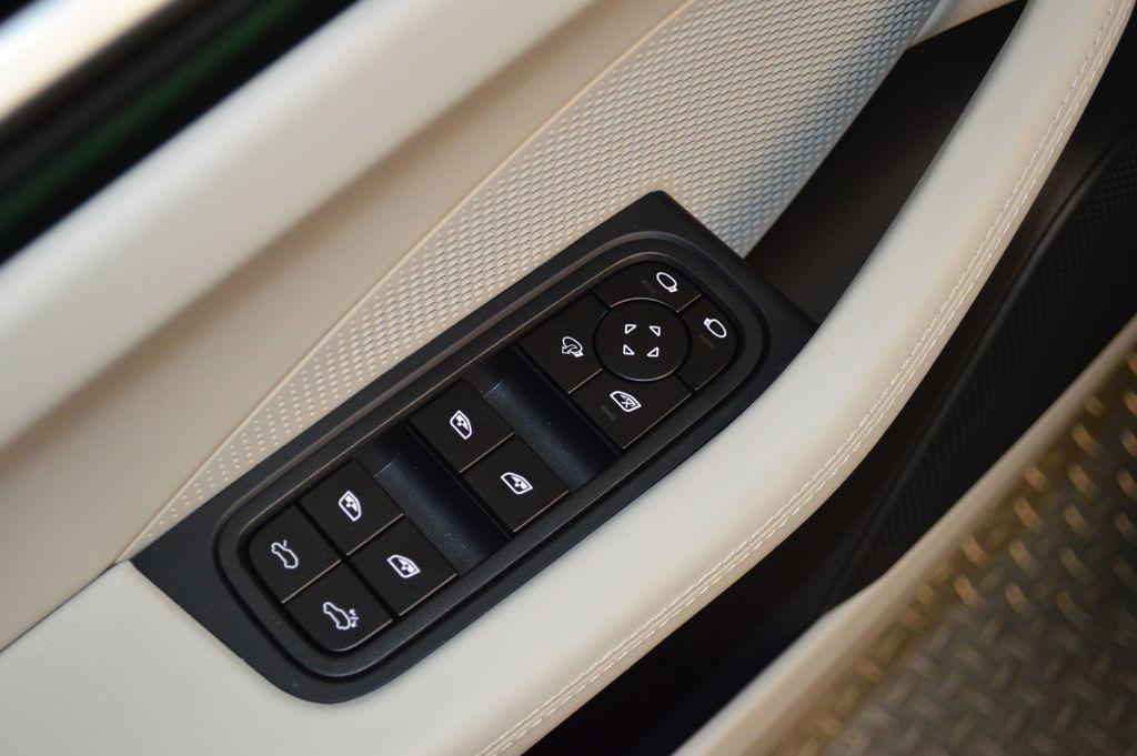 new 2026 Porsche Macan car