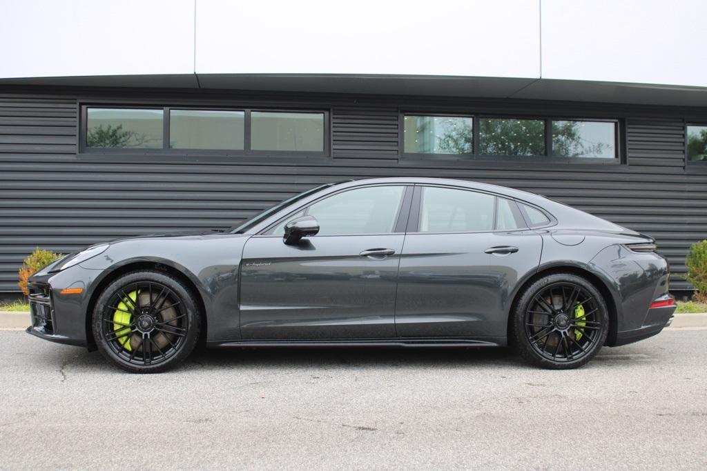new 2026 Porsche Panamera car
