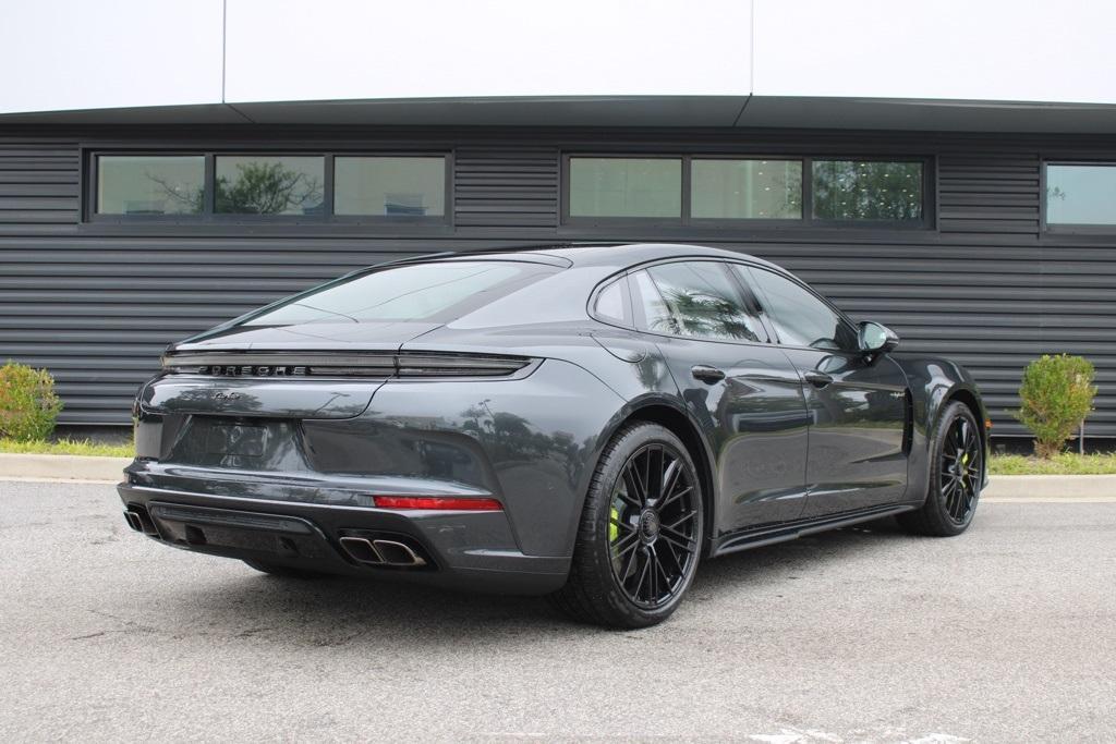 new 2026 Porsche Panamera car