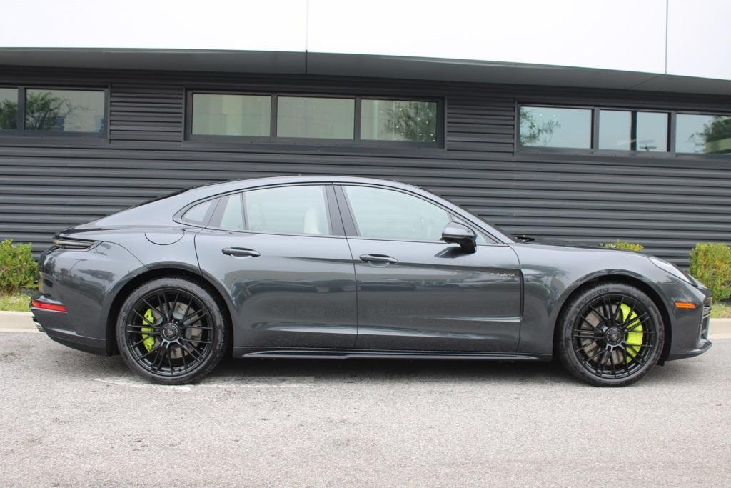 new 2026 Porsche Panamera car