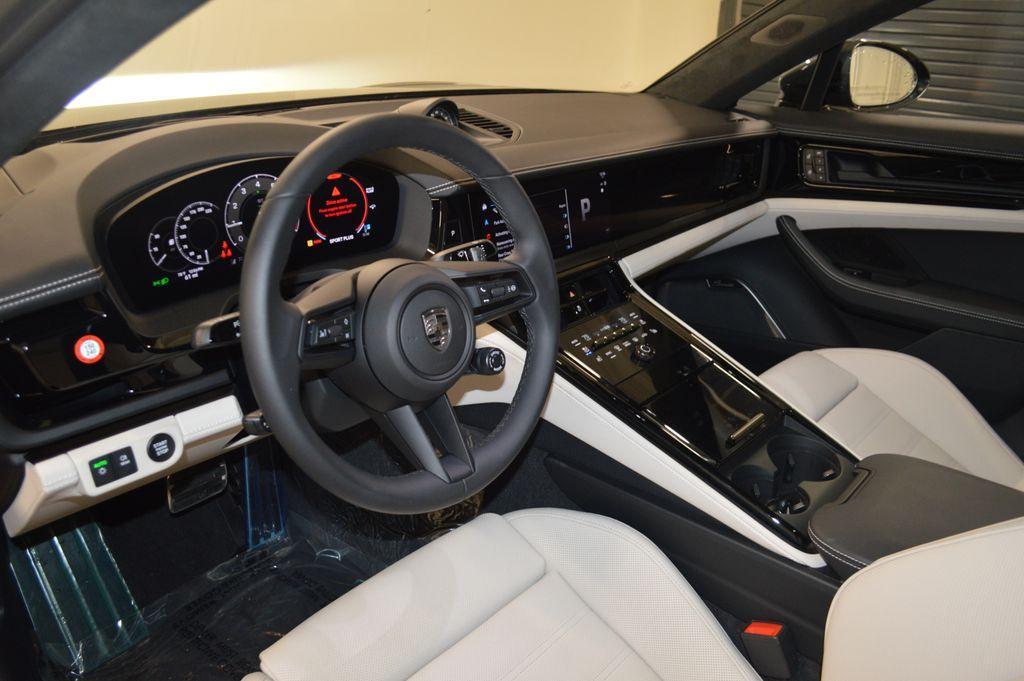 new 2026 Porsche Panamera car
