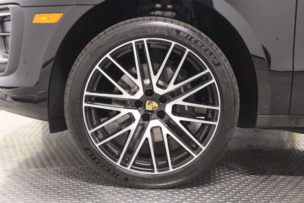 new 2026 Porsche Macan car