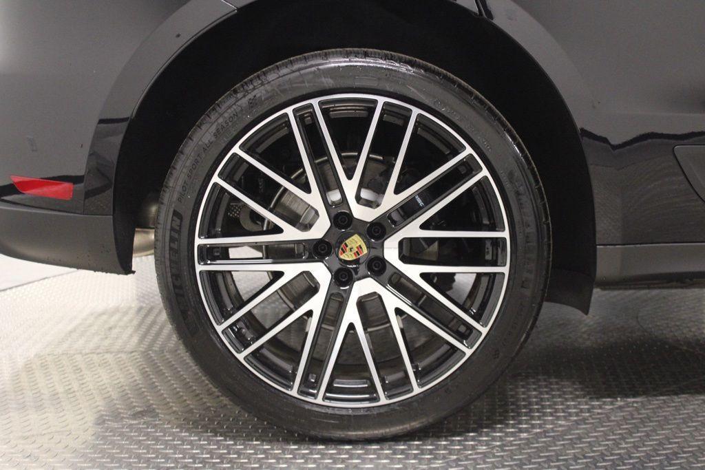 new 2026 Porsche Macan car