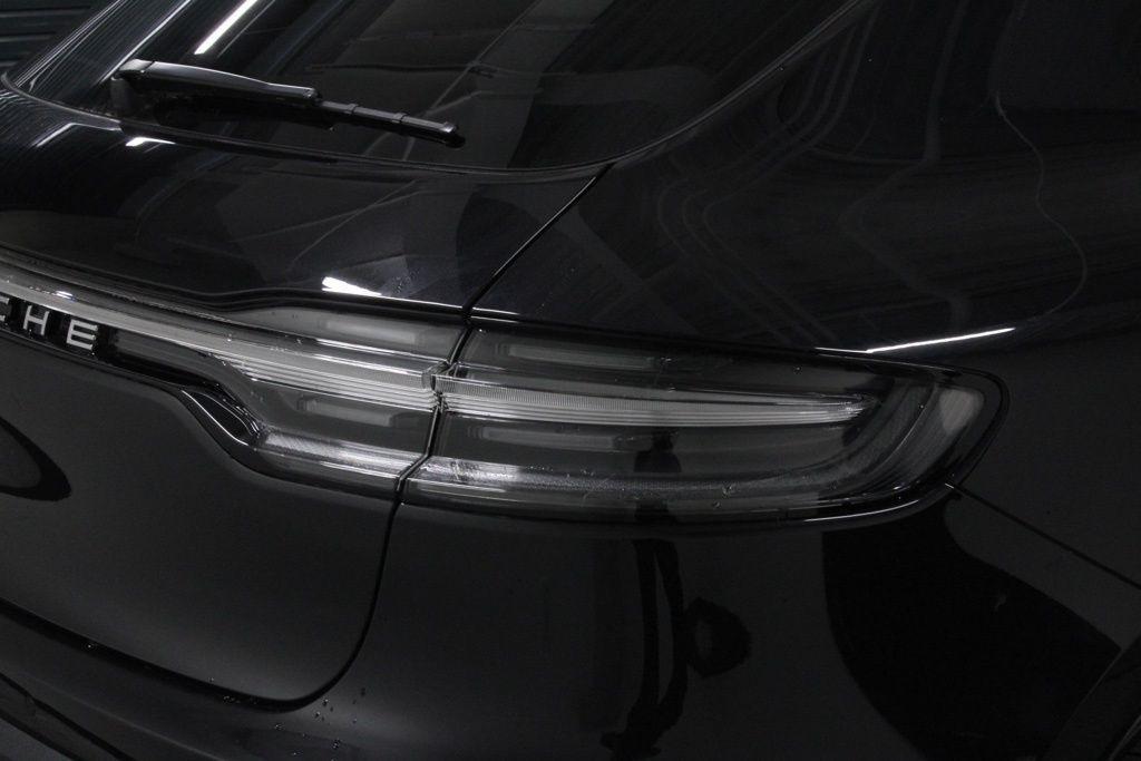 new 2026 Porsche Macan car