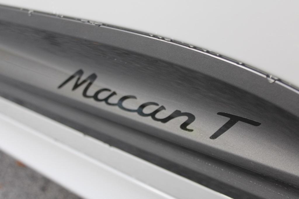 new 2026 Porsche Macan car