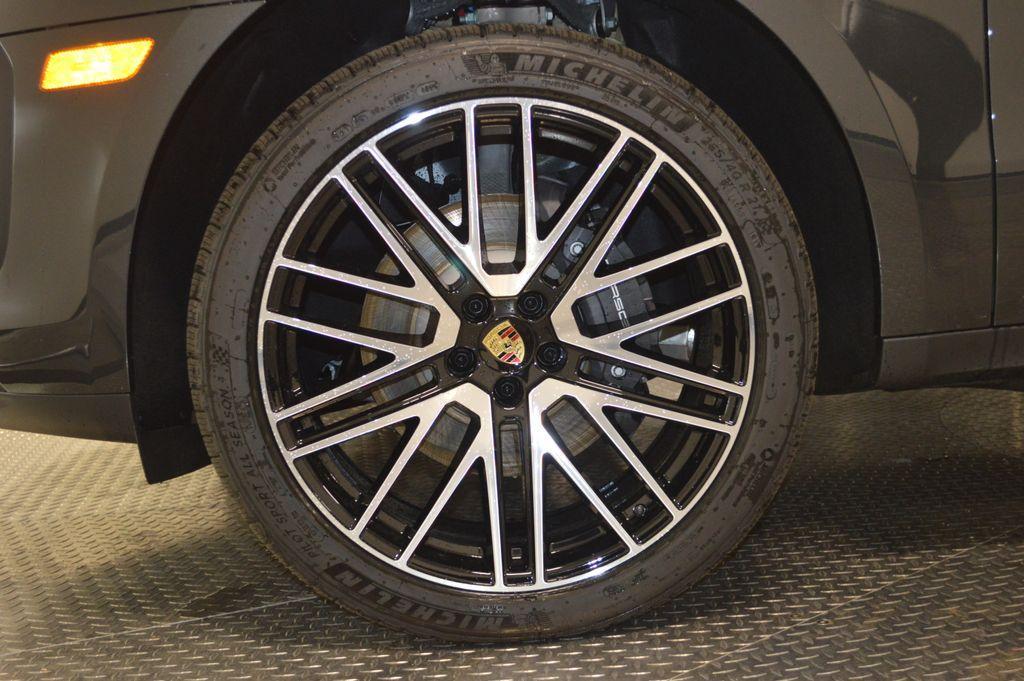 new 2026 Porsche Macan car