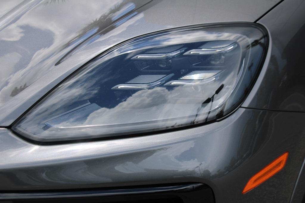 used 2025 Porsche Cayenne car, priced at $99,990