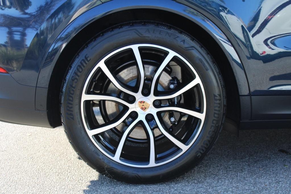 new 2026 Porsche Cayenne car