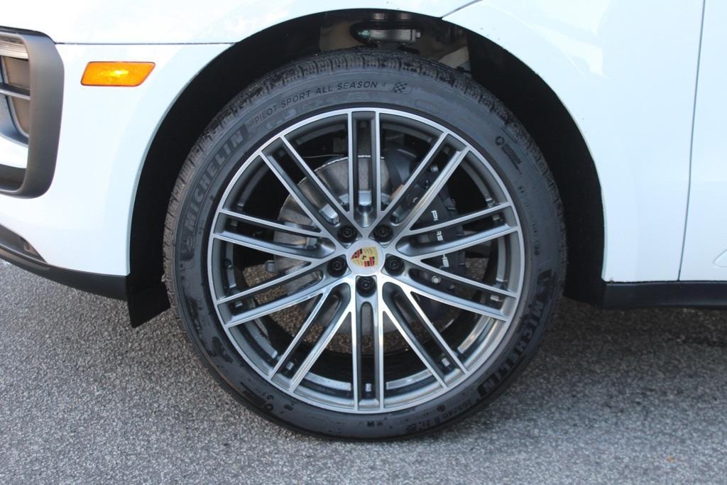 new 2026 Porsche Macan car