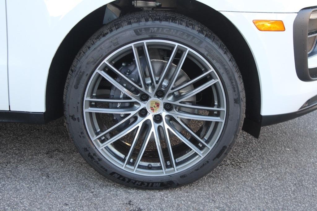 new 2026 Porsche Macan car