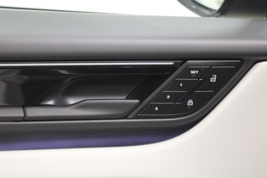 new 2026 Porsche Macan car