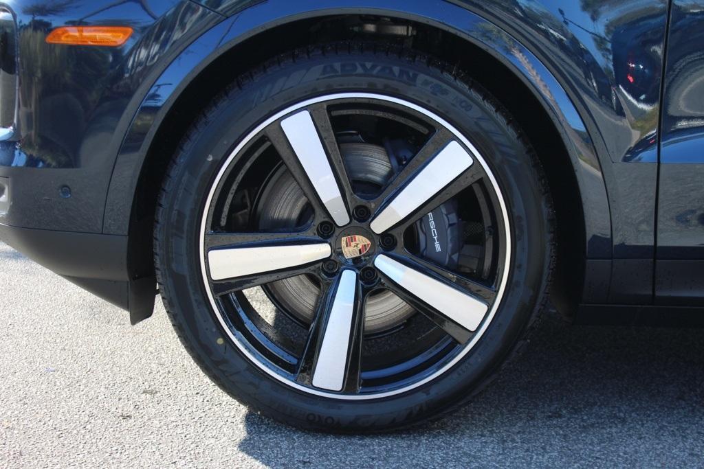 new 2026 Porsche Cayenne car