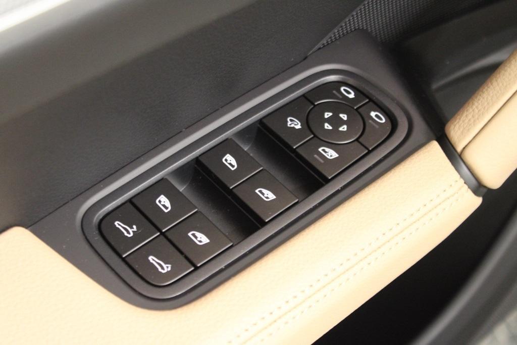 new 2026 Porsche Cayenne car