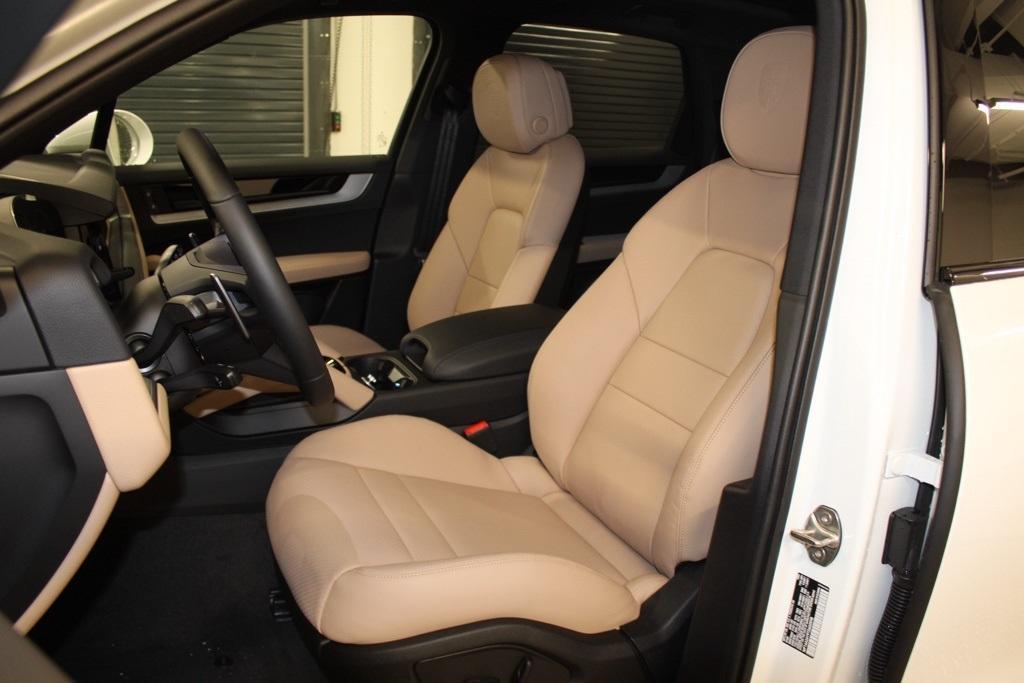 new 2026 Porsche Cayenne car