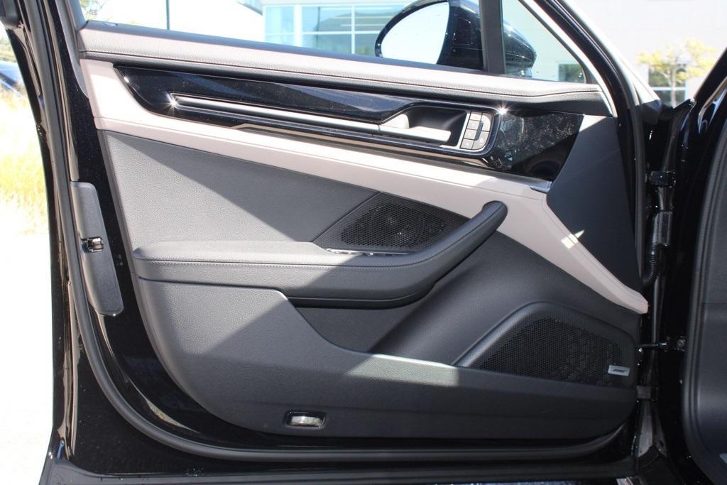 new 2026 Porsche Panamera car