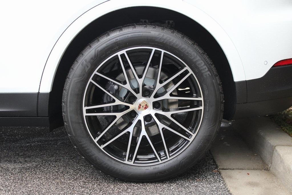 new 2026 Porsche Cayenne car