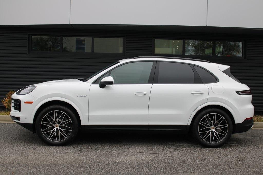 new 2026 Porsche Cayenne car