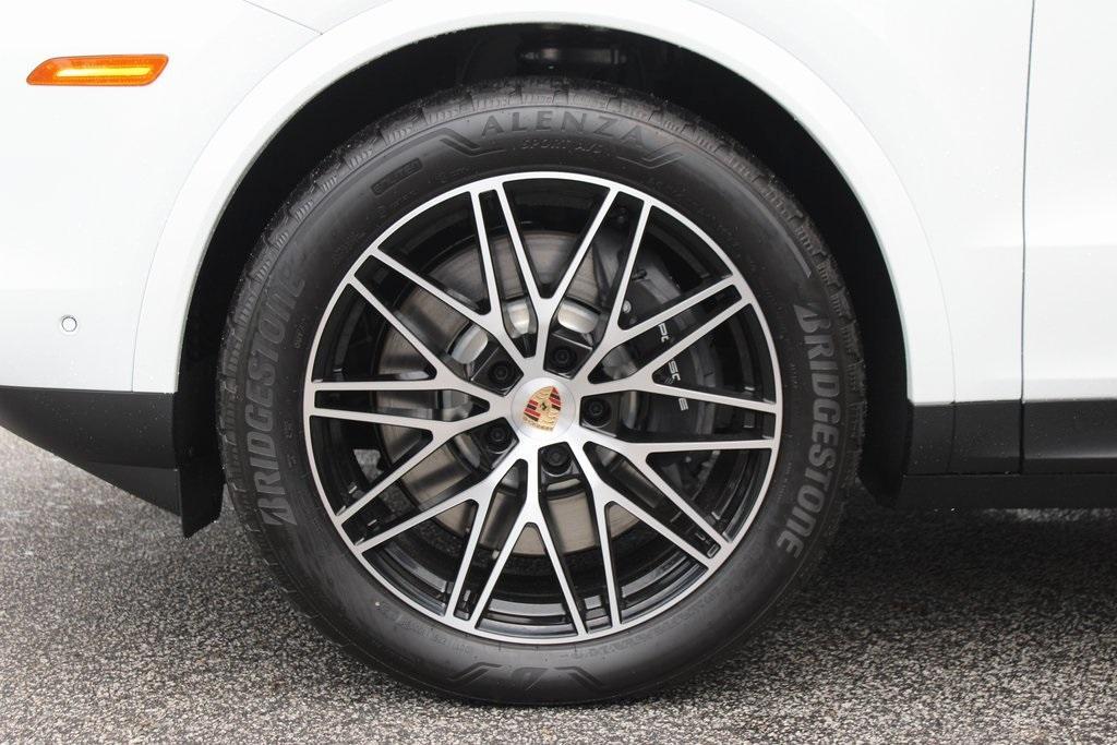 new 2026 Porsche Cayenne car