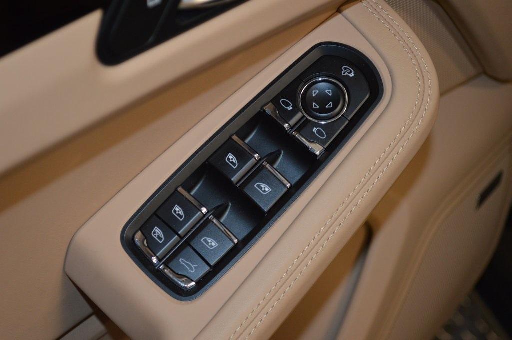 used 2025 Porsche Macan car