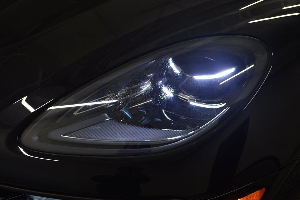 used 2025 Porsche Macan car