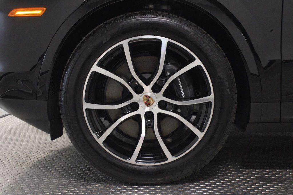 new 2026 Porsche Cayenne car