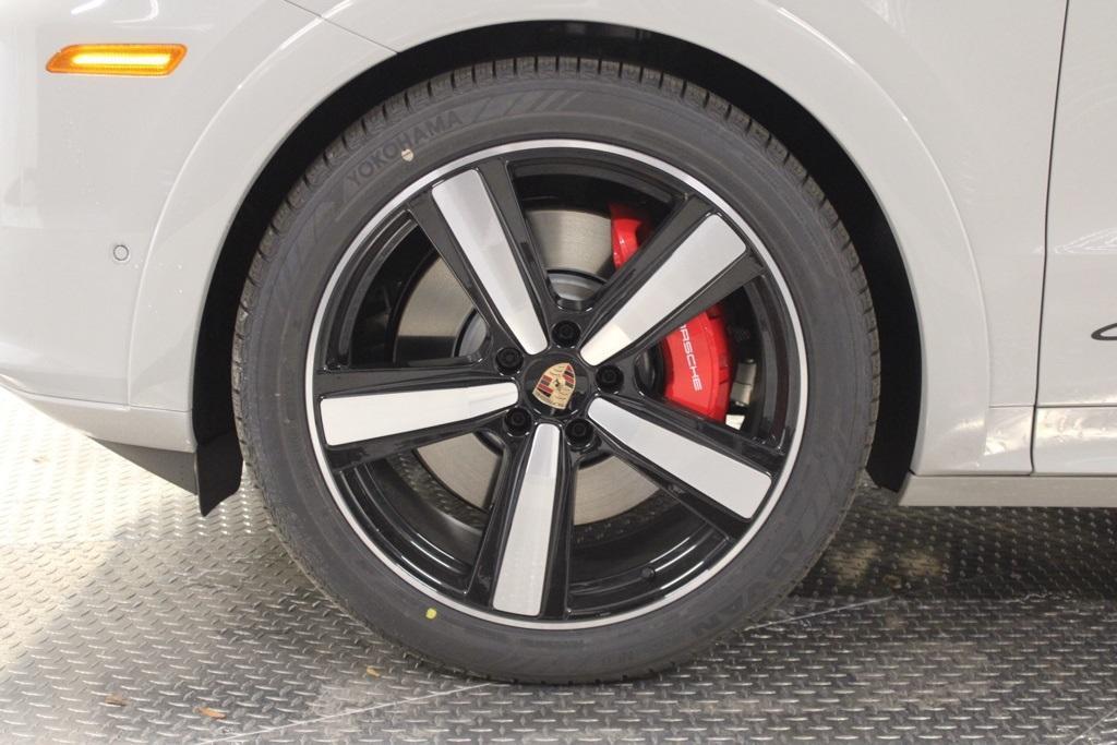 new 2026 Porsche Cayenne car