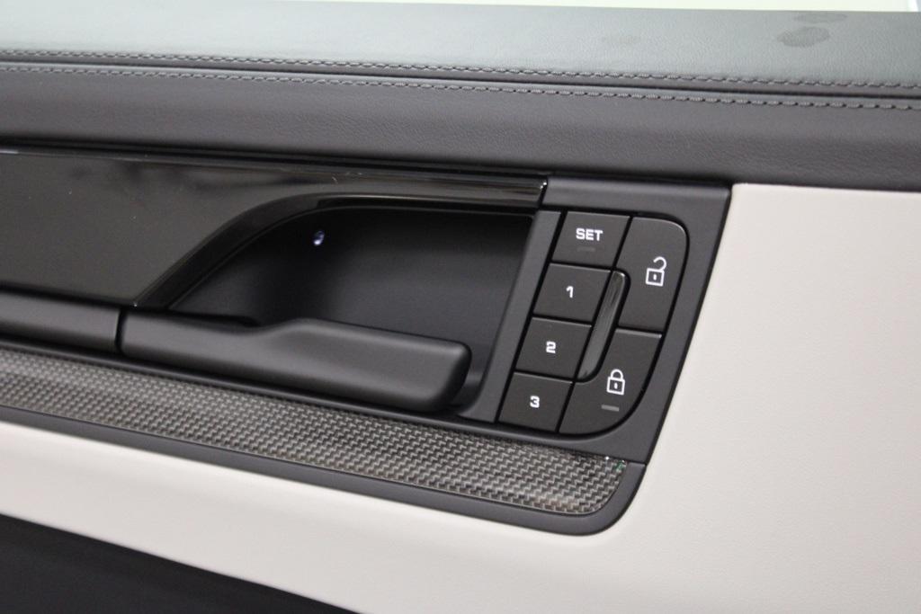 new 2026 Porsche Cayenne car