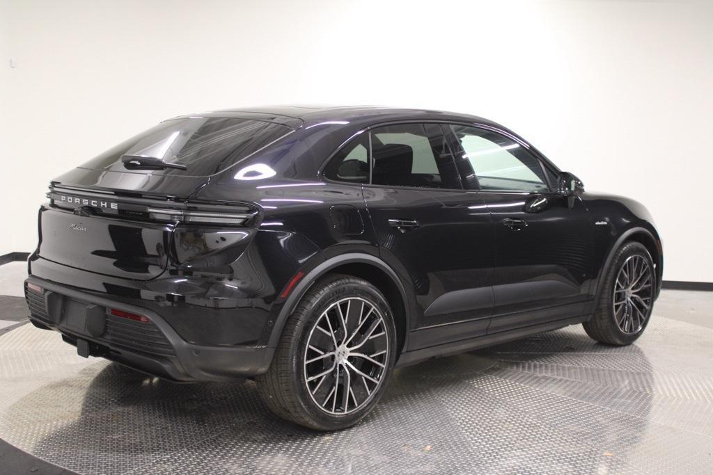 new 2026 Porsche Macan car