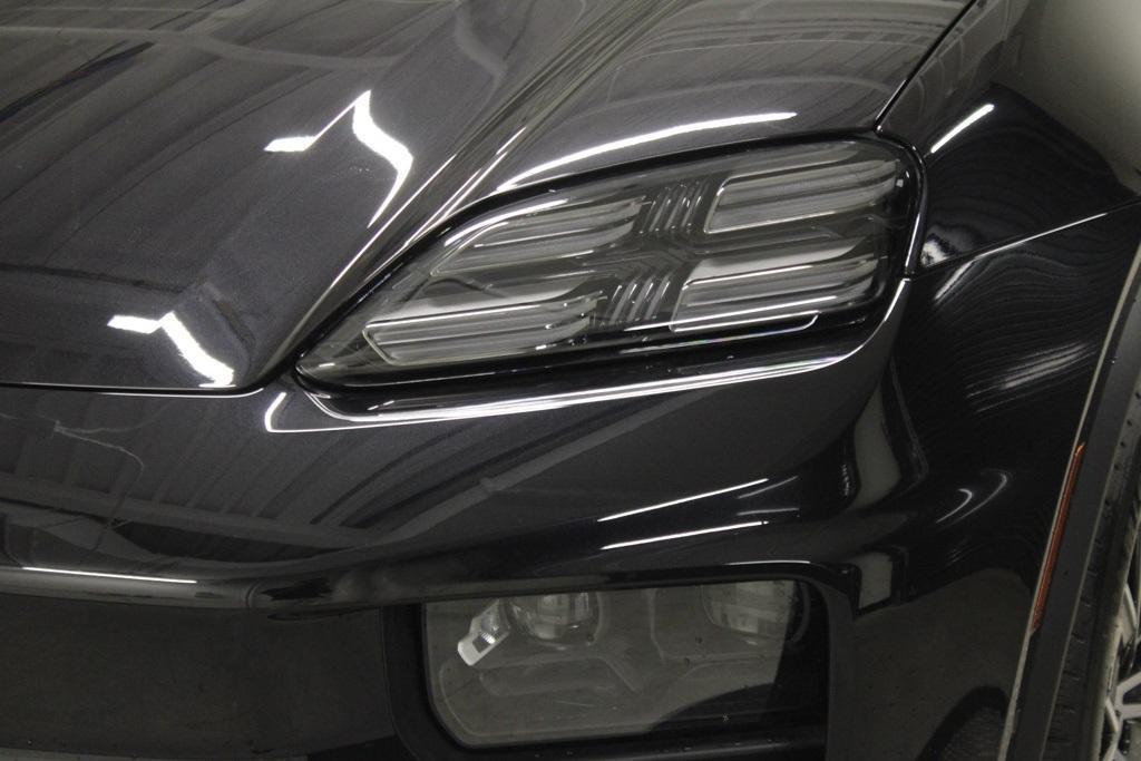 new 2026 Porsche Macan car