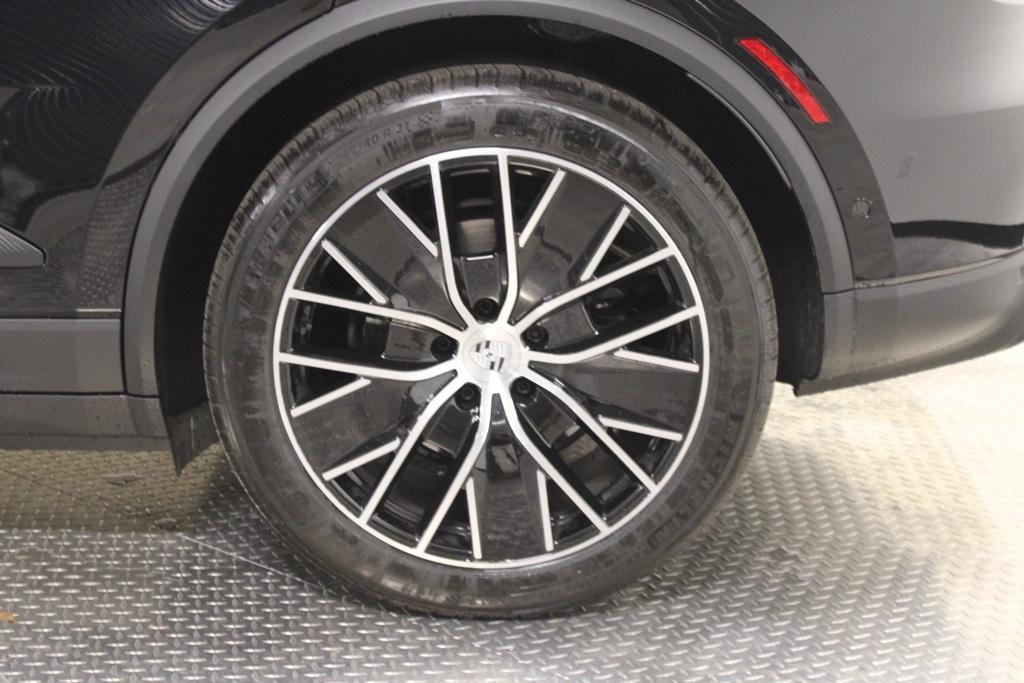 new 2026 Porsche Macan car