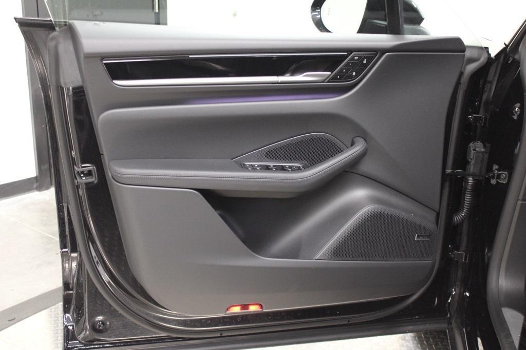 new 2026 Porsche Macan car