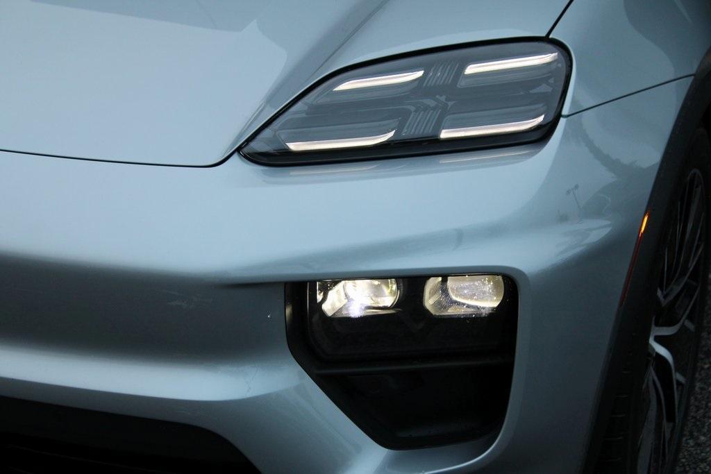 new 2025 Porsche Macan car, priced at $104,055