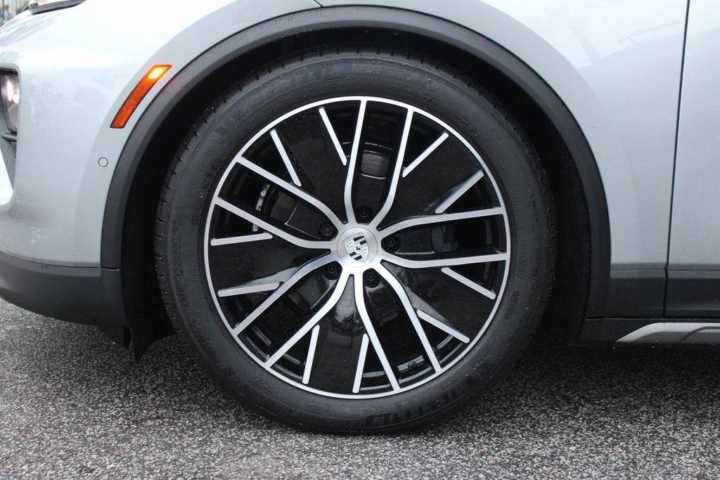 new 2025 Porsche Macan car, priced at $104,055