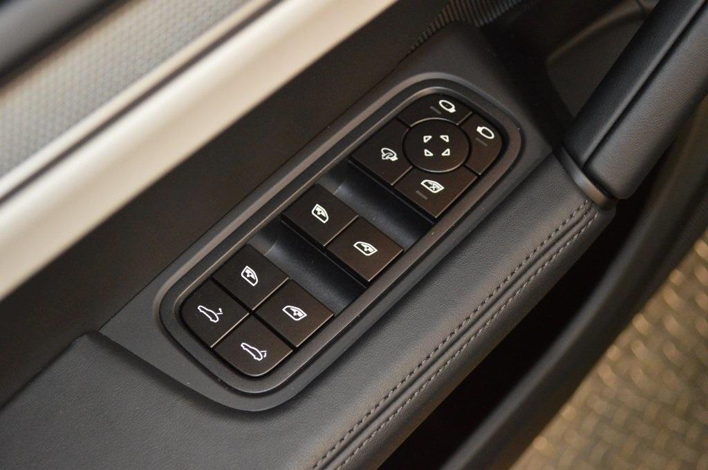 new 2026 Porsche Cayenne car