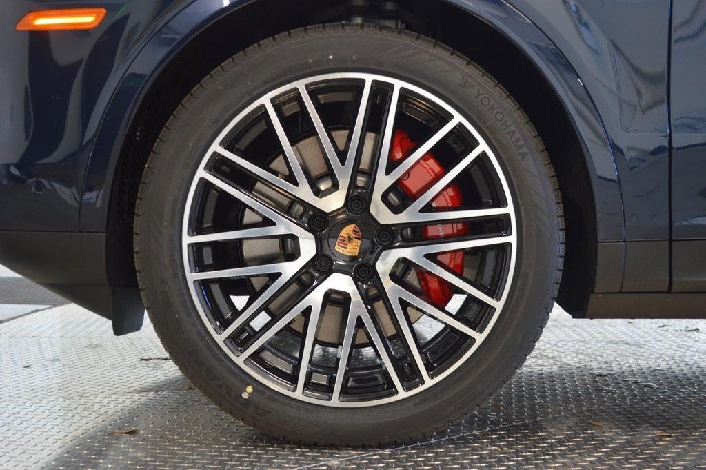 new 2026 Porsche Cayenne car