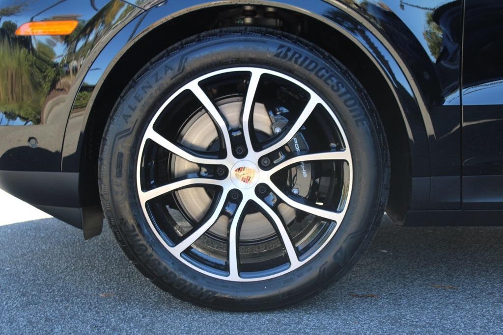 new 2026 Porsche Cayenne car