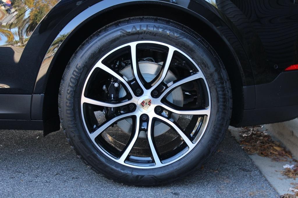 new 2026 Porsche Cayenne car
